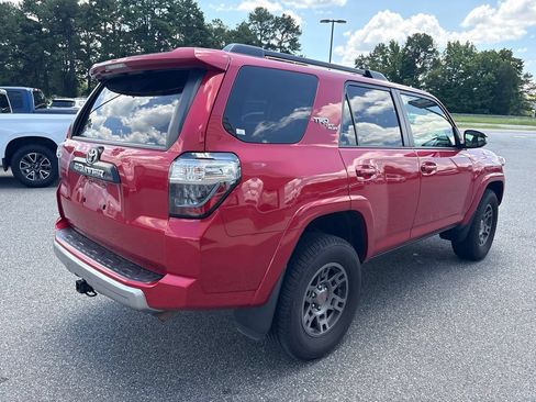 Used 2022 Toyota 4Runner TRD Off-Road Premium w/ Moonroof Package AWD/4WD image 10