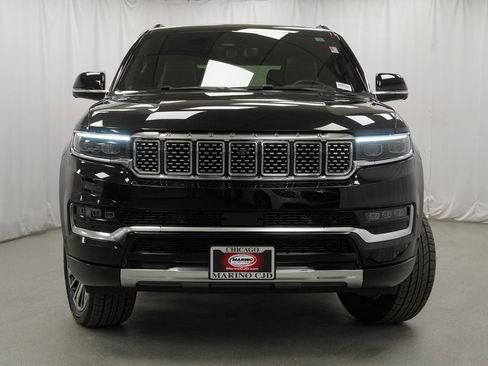 Certified 2024 Jeep Grand Wagoneer Series III w/ Rear Seat Video Group 1 image 8