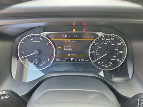 Used 2025 Nissan Rogue SV AWD/4WD image 22