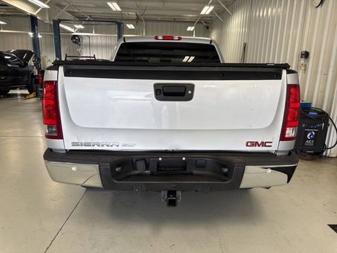 Used 2012 GMC Sierra 1500 SLT w/ SLT Convenience Package AWD/4WD image 10
