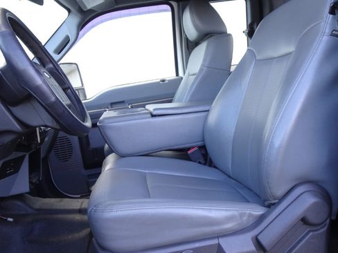 Used 2014 Ford F550 4WD SuperCab 162 WB 60 CA XL image 10