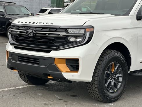New 2025 Ford Expedition Tremor image 36