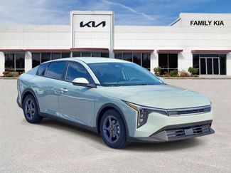 New 2026 Kia K4 FWD 360° Tour