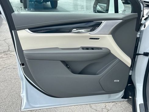 Certified 2024 Cadillac XT6 Premium Luxury w/ Technology Package AWD/4WD image 10