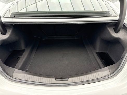 Used 2022 Cadillac CT5 Luxury w/ Cold Weather Package RWD image 11