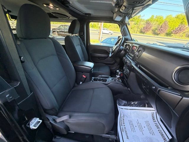 Used 2021 Jeep Wrangler Sport AWD/4WD image 37