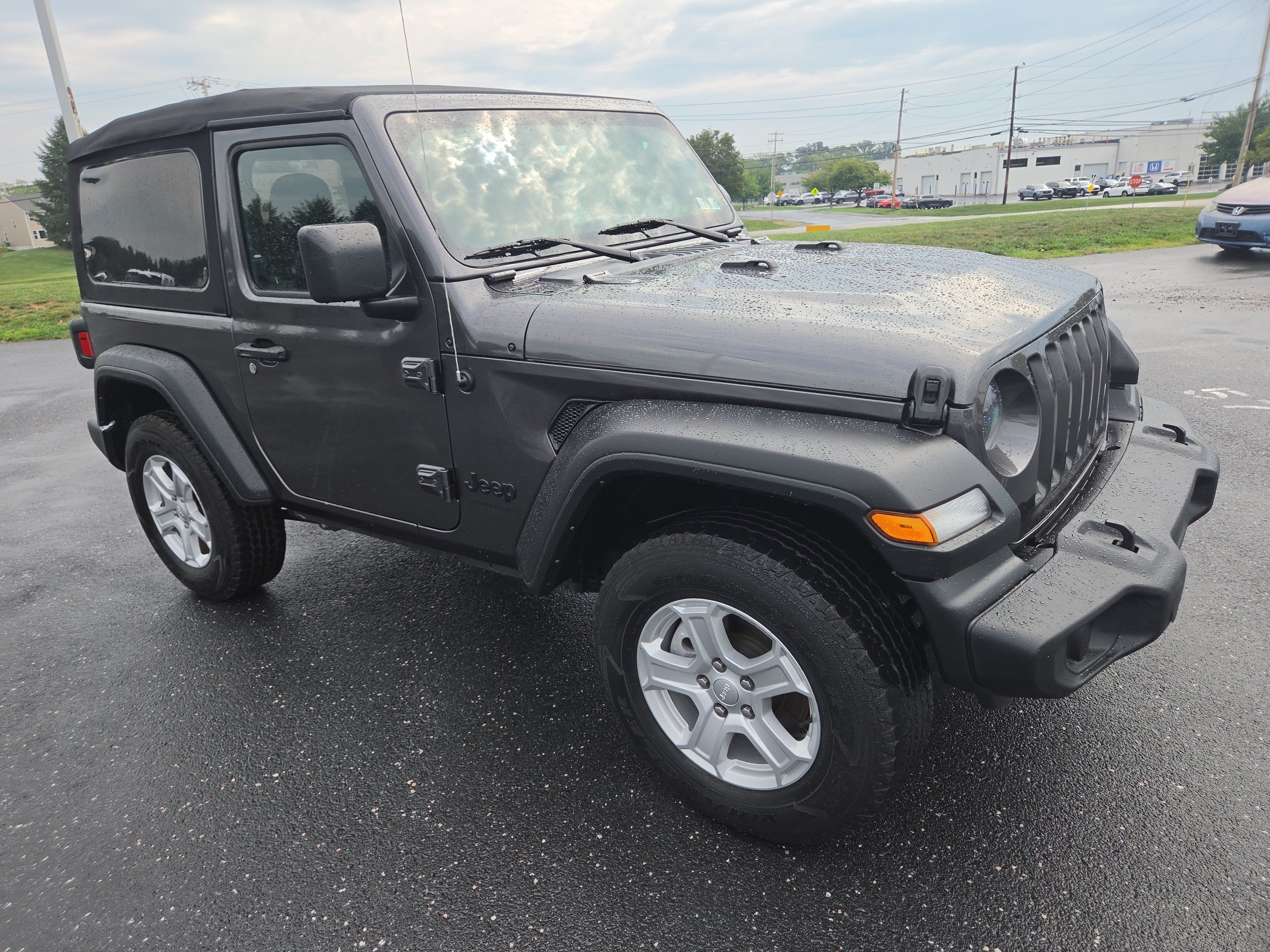 Used 2022 Jeep Wrangler Sport AWD/4WD image 18