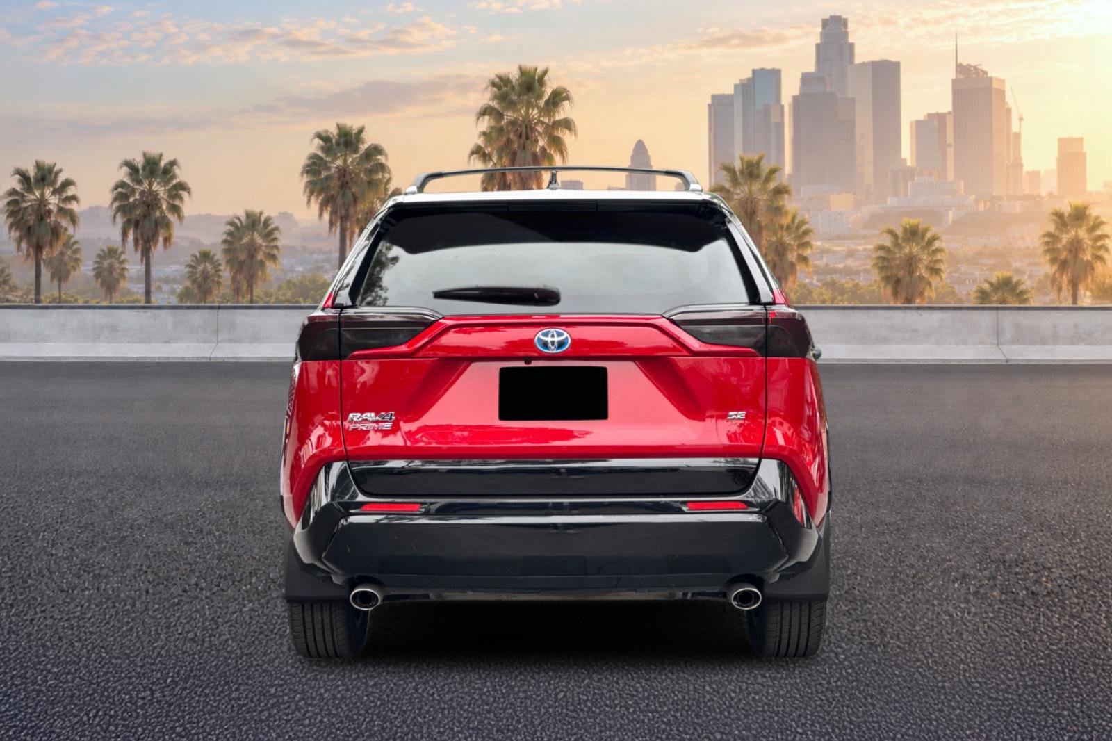 Used 2022 Toyota RAV4 SE w/ Weather & Moonroof Package AWD/4WD image 5