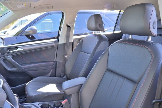 Used 2024 Volkswagen Tiguan Wolfsburg Edition FWD image 13