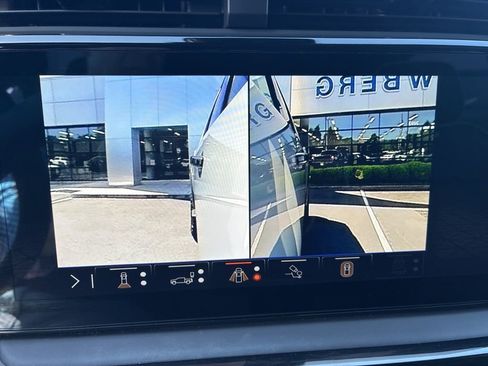 Used 2025 GMC Sierra 2500 AT4X w/ AT4X AEV Edition AWD/4WD image 20
