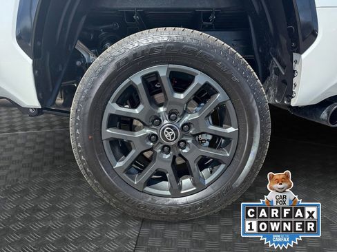 Used 2026 Toyota Tundra Platinum AWD/4WD image 17