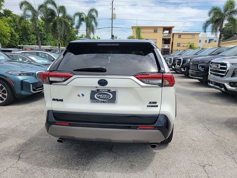Used 2019 Toyota RAV4 XSE w/ XSE Weather Package AWD/4WD image 10