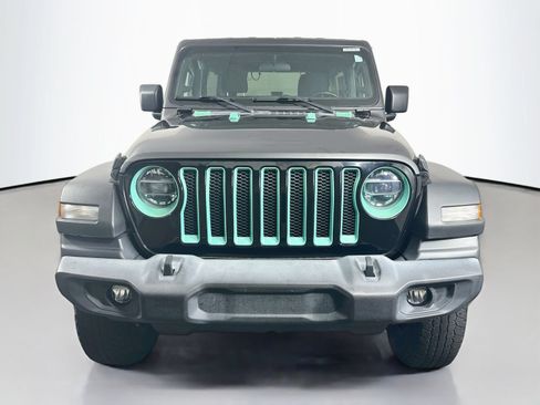 Used 2020 Jeep Wrangler Unlimited Sport AWD/4WD image 2