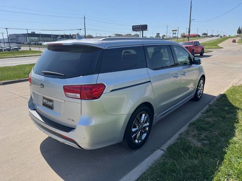 Used 2018 Kia Sedona SX Limited w/ SX Limited Prestige Package FWD image 5