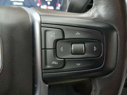 Used 2022 GMC Sierra 1500 SLE image 17