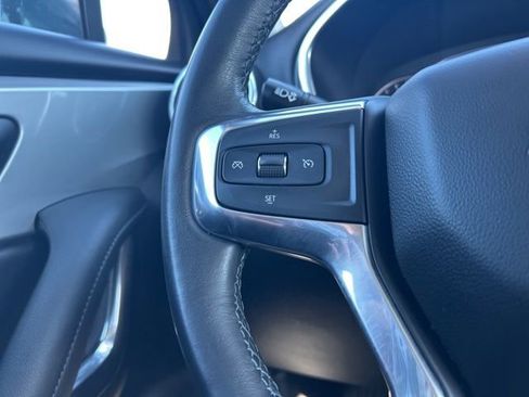 Used 2019 Chevrolet Blazer LT FWD image 24