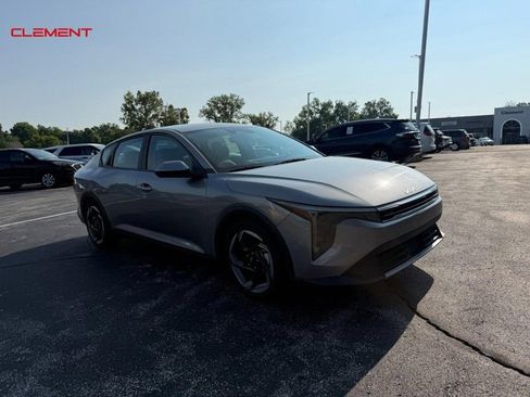 Used 2025 Kia K4 EX FWD image 9