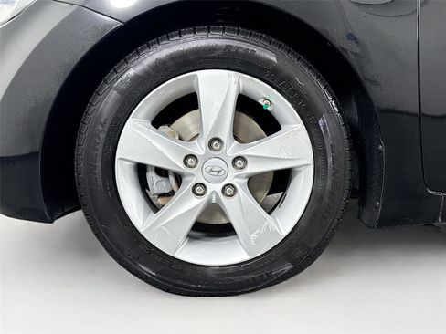 Used 2013 Hyundai Elantra GLS image 35