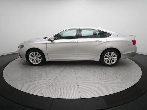 Used 2016 Chevrolet Impala LT w/ Convenience Package image 23