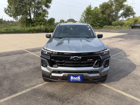 Used 2026 Chevrolet Colorado Z71 AWD/4WD image 2