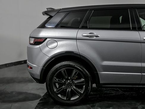 Used 2019 Land Rover Range Rover Evoque SE Premium AWD/4WD image 11