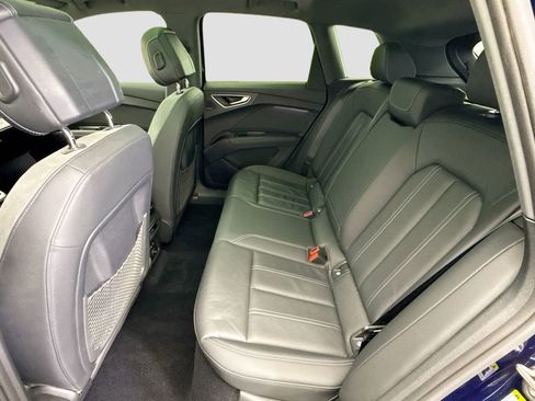 Certified 2023 Audi Q4 e-tron Premium Plus w/ Premium Plus image 20