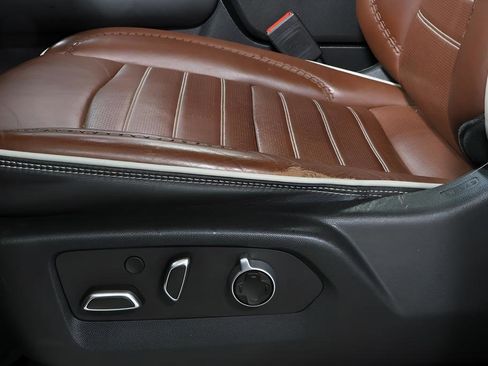 Used 2024 GMC Yukon XL Denali Ultimate image 21