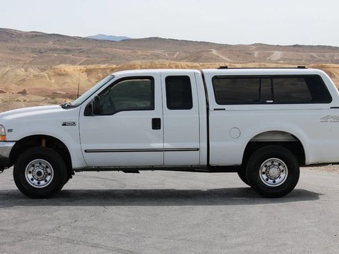 Used 2000 Ford F250 XLT image 5