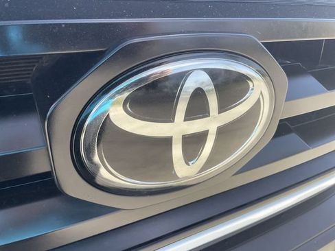 Used 2022 Toyota Tacoma SR AWD/4WD image 28