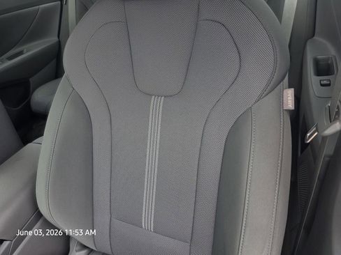 Certified 2025 Hyundai Elantra SE FWD image 14