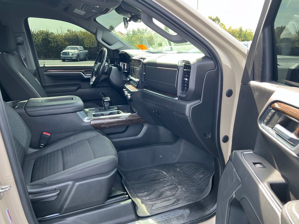 Used 2022 GMC Sierra 1500 Elevation AWD/4WD image 10