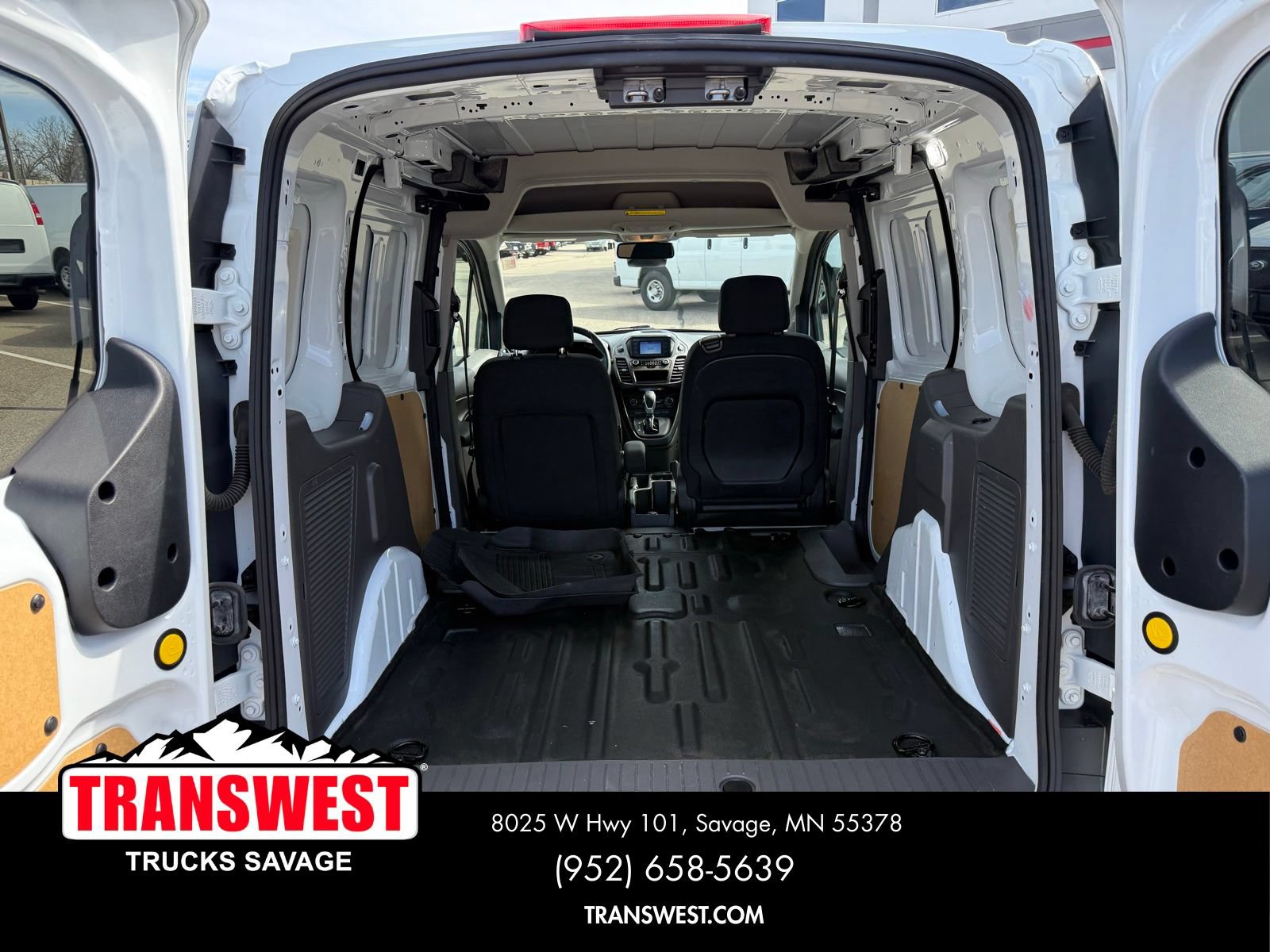 Used 2023 Ford Transit Connect XL FWD image 12