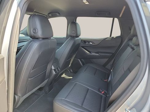 Used 2026 Chevrolet Equinox LT w/ Convenience Package II FWD image 9