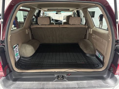 Used 2000 Toyota 4Runner SR5 AWD/4WD image 15