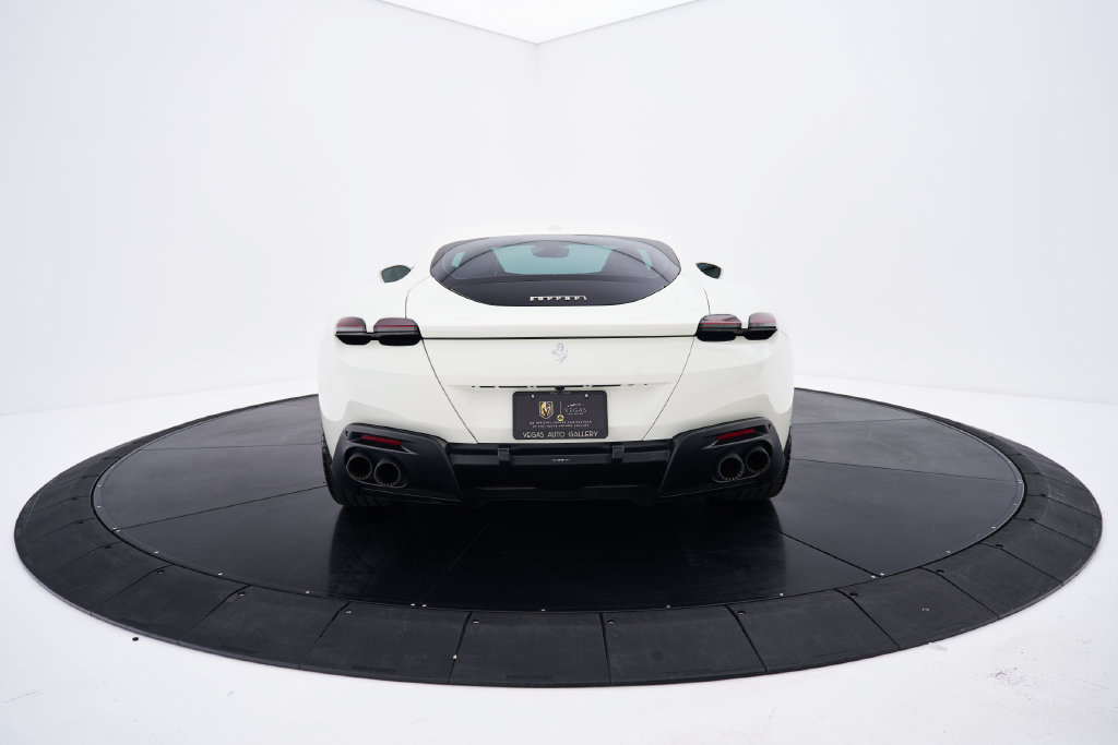 Used 2022 Ferrari Roma RWD image 15