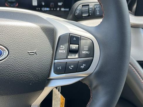 New 2025 Ford Explorer Active image 11
