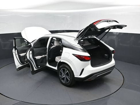 Used 2026 Lexus RX 350 Premium w/ Convenience Package FWD image 2