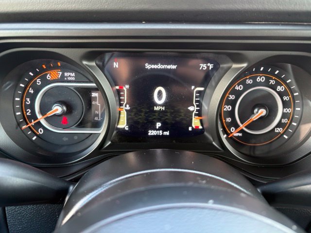 Used 2025 Jeep Wrangler Rubicon w/ Convenience Group AWD/4WD image 25