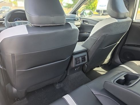 New 2026 Toyota Camry Hybrid w/ Multimedia Upgrade Package AWD/4WD image 18