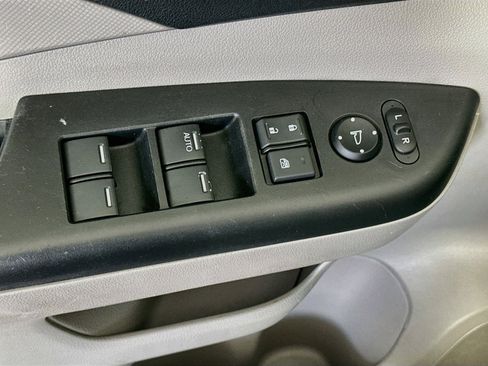 Used 2013 Honda CR-V LX image 15