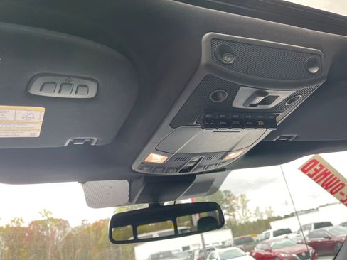 Used 2019 Ford F150 Raptor w/ Equipment Group 802A Luxury image 17