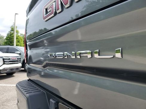 Used 2021 GMC Sierra 1500 Denali w/ Technology Package AWD/4WD image 8