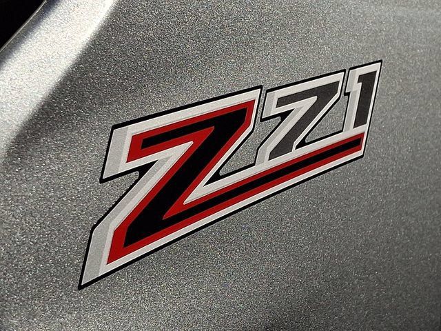 Used 2024 Chevrolet Colorado Z71 w/ Z71 Convenience Package 2 AWD/4WD image 32