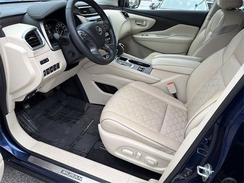 Used 2019 Nissan Murano Platinum image 9