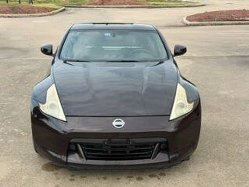 Used 2010 Nissan 370Z Coupe w/ Sport Pkg RWD image 6