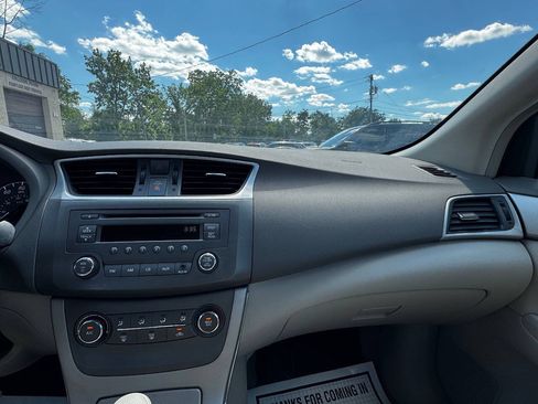 Used 2013 Nissan Sentra S FWD image 17