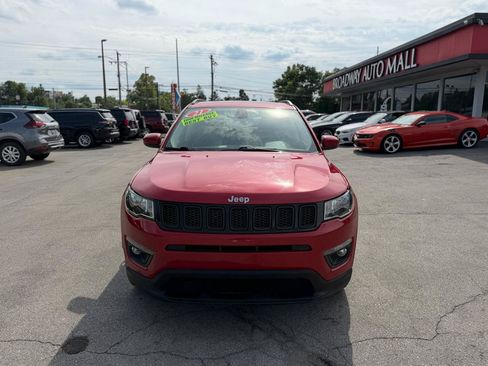 Used 2021 Jeep Compass Latitude w/ Sun and Sound Group AWD/4WD image 8