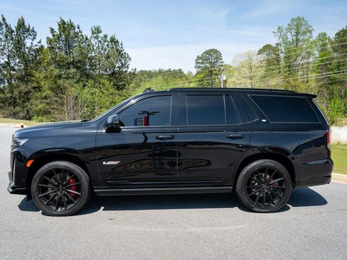 Used 2023 Cadillac Escalade V AWD/4WD image 13