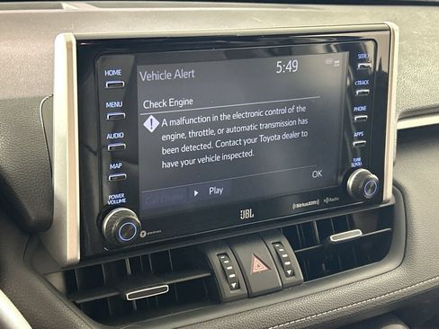 Used 2019 Toyota RAV4 Limited w/ Cold Weather Package FWD image 18