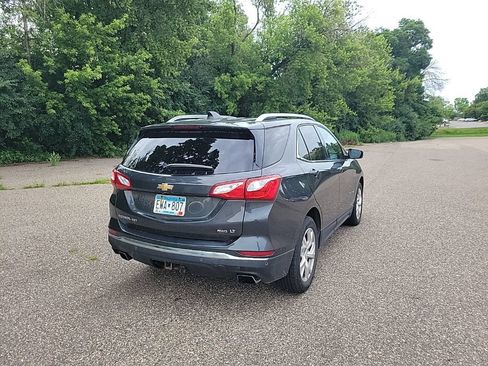 Used 2018 Chevrolet Equinox LT w/ Sun & Infotainment Package AWD/4WD image 16